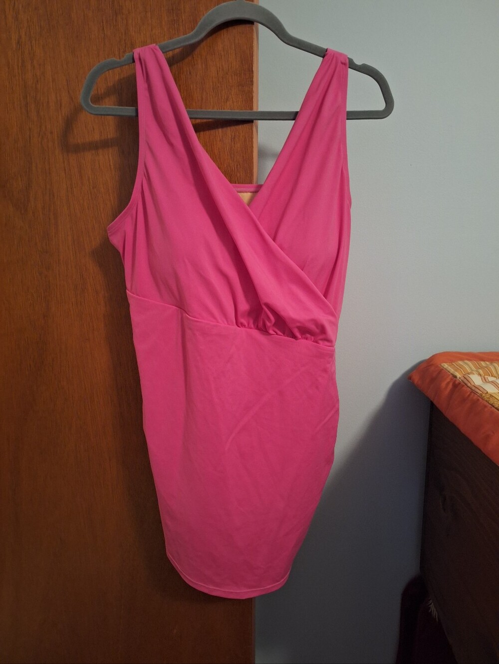 Final Price** Kim Gravel NWOT Hot Pink 1 Piece Swimsuit Skirted Front Size 20 W